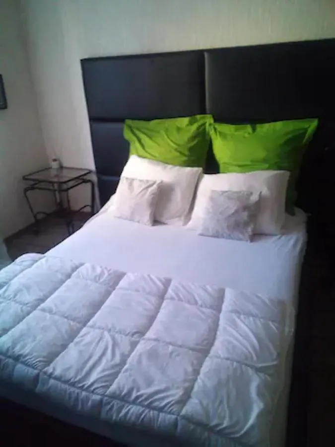 Lac Leman Chambre d'Hôte B&B Viarhôna Geneve Annecy Valleiry Couette-café
